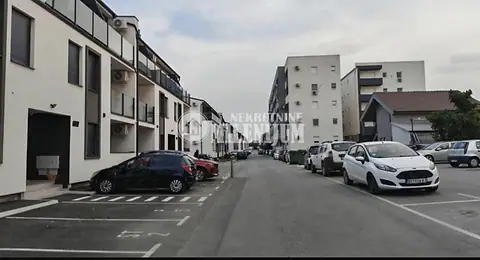 Ledine 2,0 uknjižen stan sa parking mestom — fotografija